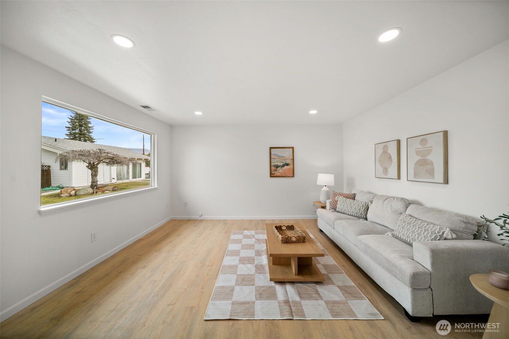 100 Simon Street #13, East Wenatchee, WA 98802