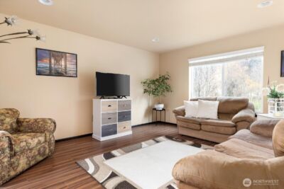 942 Walker Heights Place , Oak Harbor, WA 98277 - Photo 11