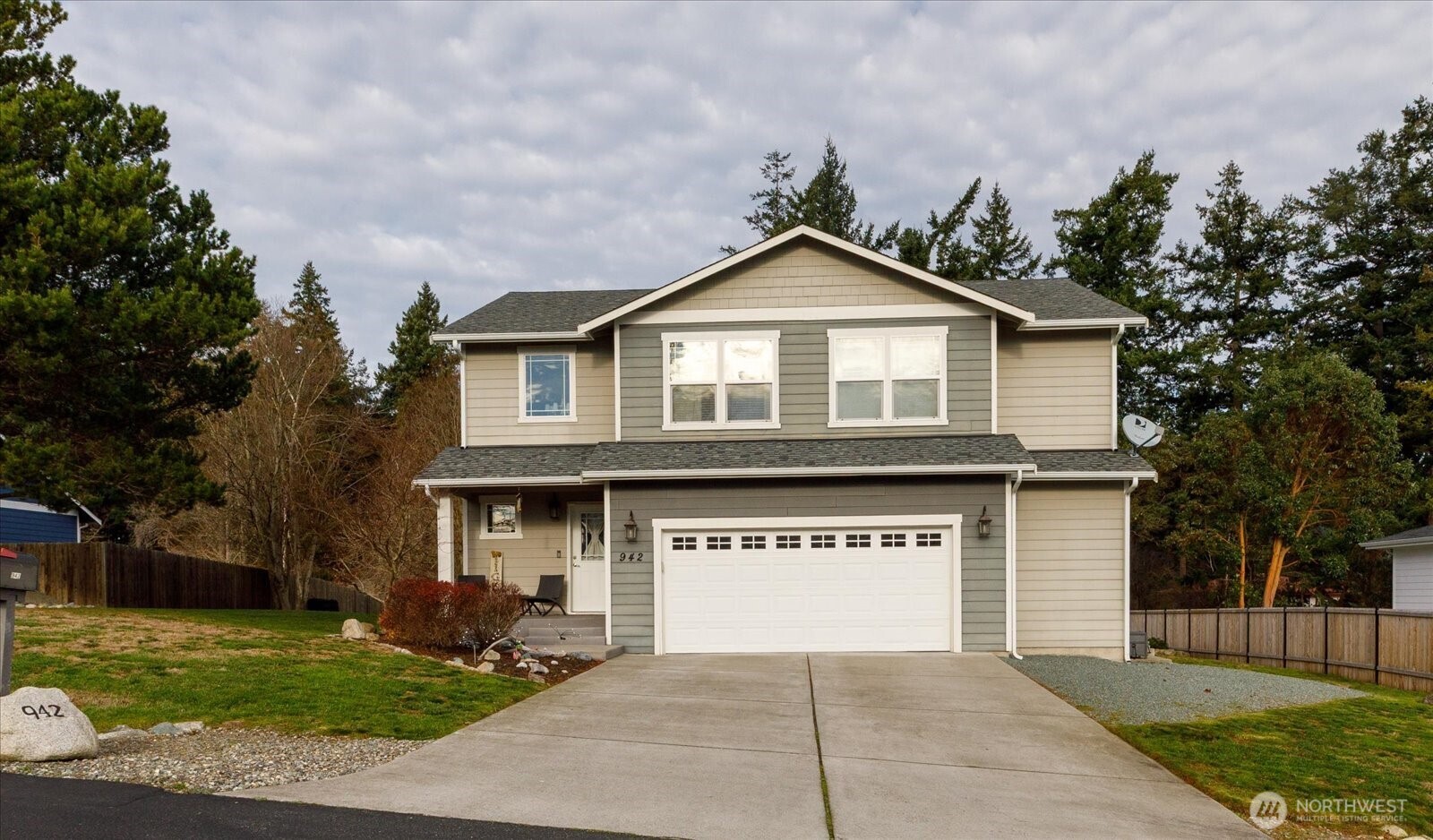 942 Walker Heights Place , Oak Harbor, WA 98277