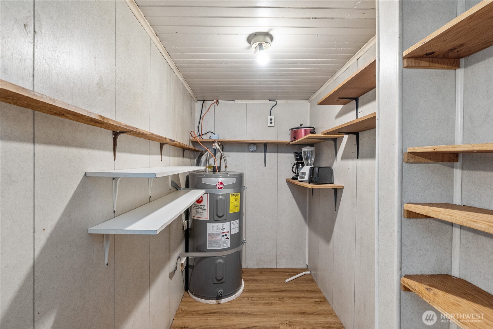 314 M Street , Hoquiam, WA 98550