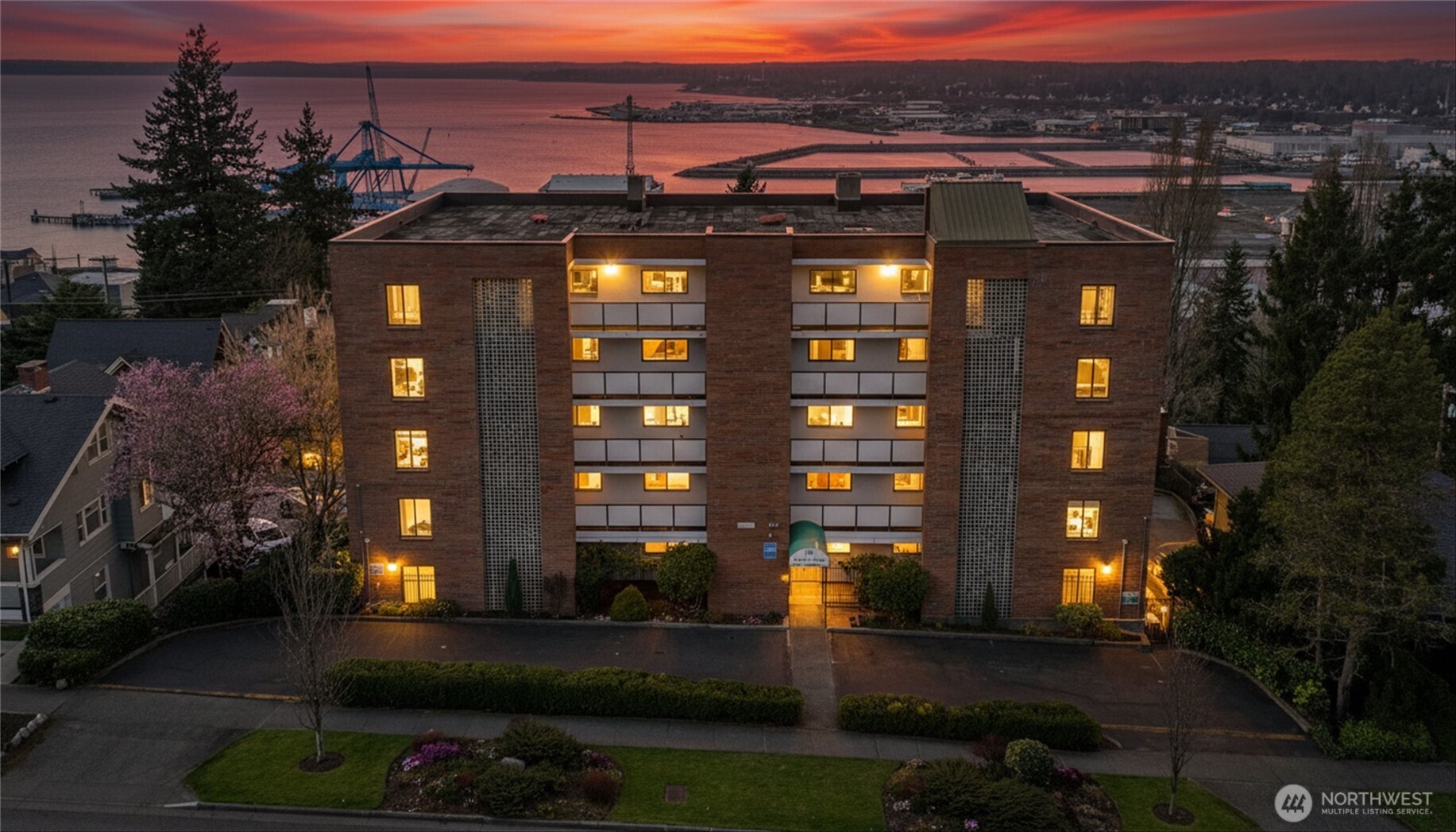 715 N Garden Street #502, Bellingham, WA 98225