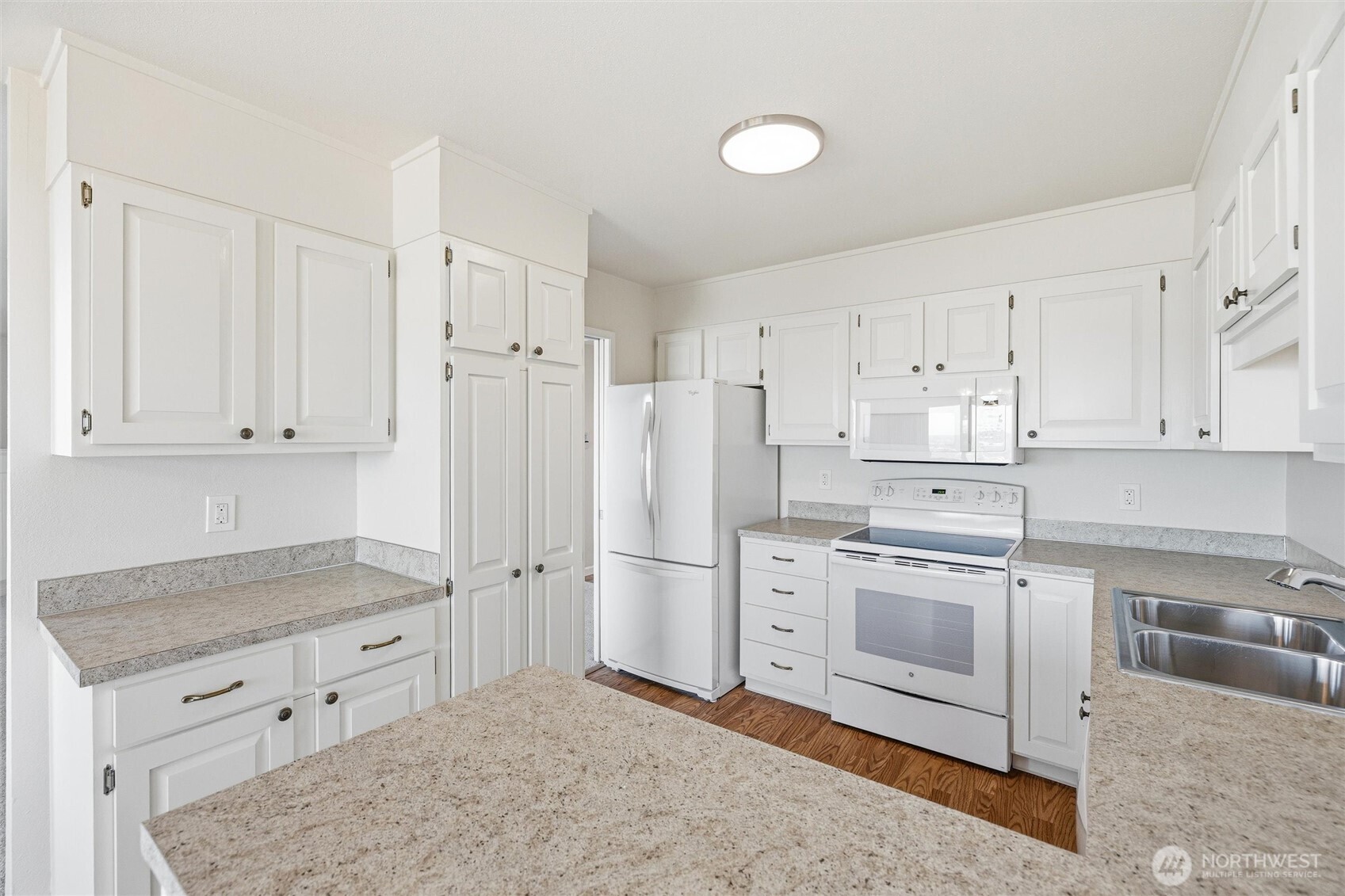 715 N Garden Street #502, Bellingham, WA 98225