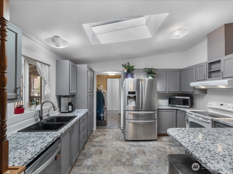 16914 78th Avenue NW, Stanwood, WA 98292