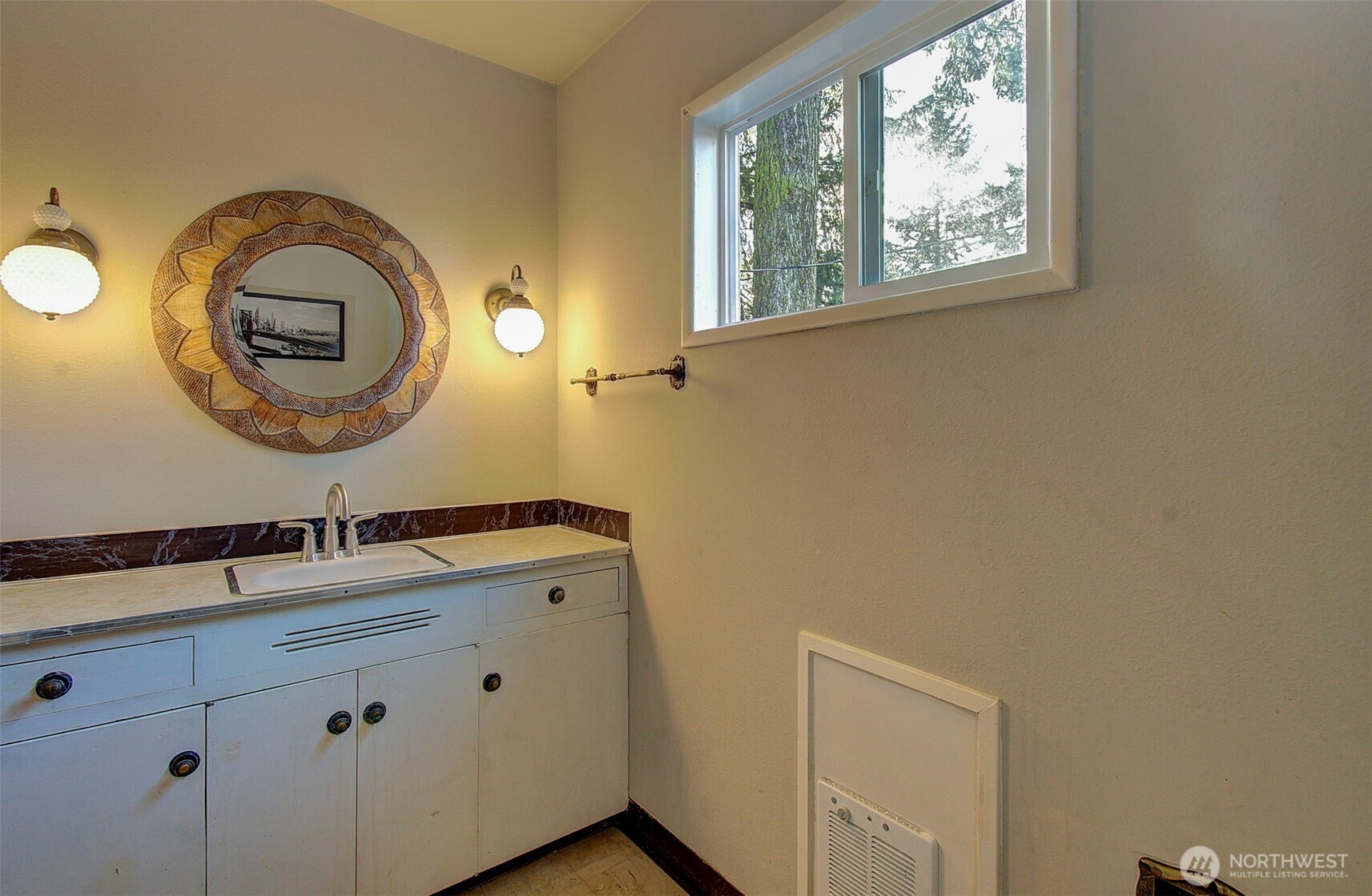 1101 NE 64th , Vancouver, WA 98665