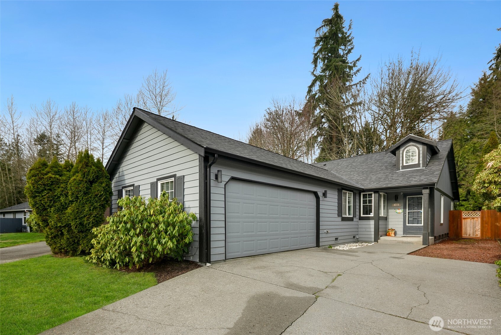 8215 1st Street SE, Lake Stevens, WA 98258-3392