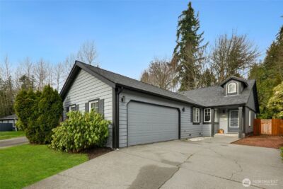 8215 1st Street SE, Lake Stevens, WA 98258-3392 - Photo 1