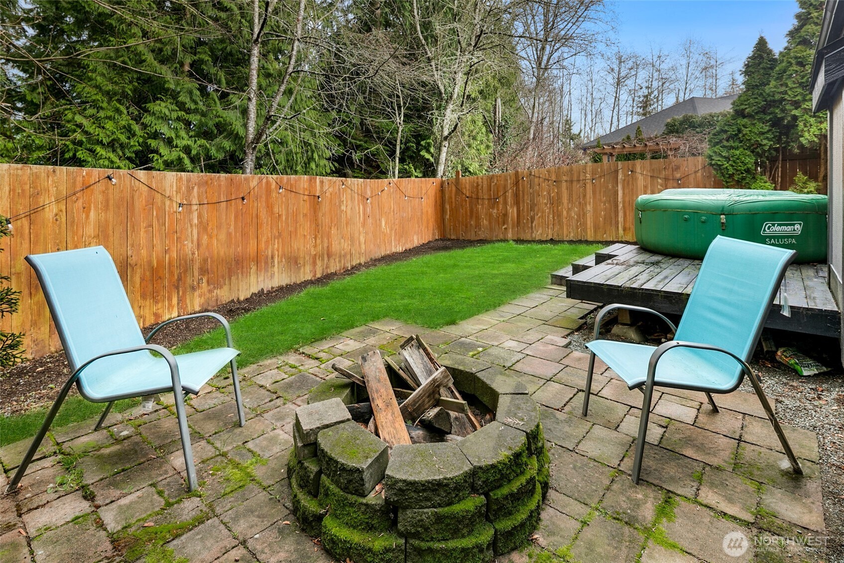 8215 1st Street SE, Lake Stevens, WA 98258-3392