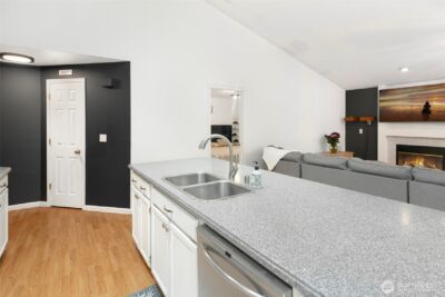 8215 1st Street SE, Lake Stevens, WA 98258-3392 - Photo 8