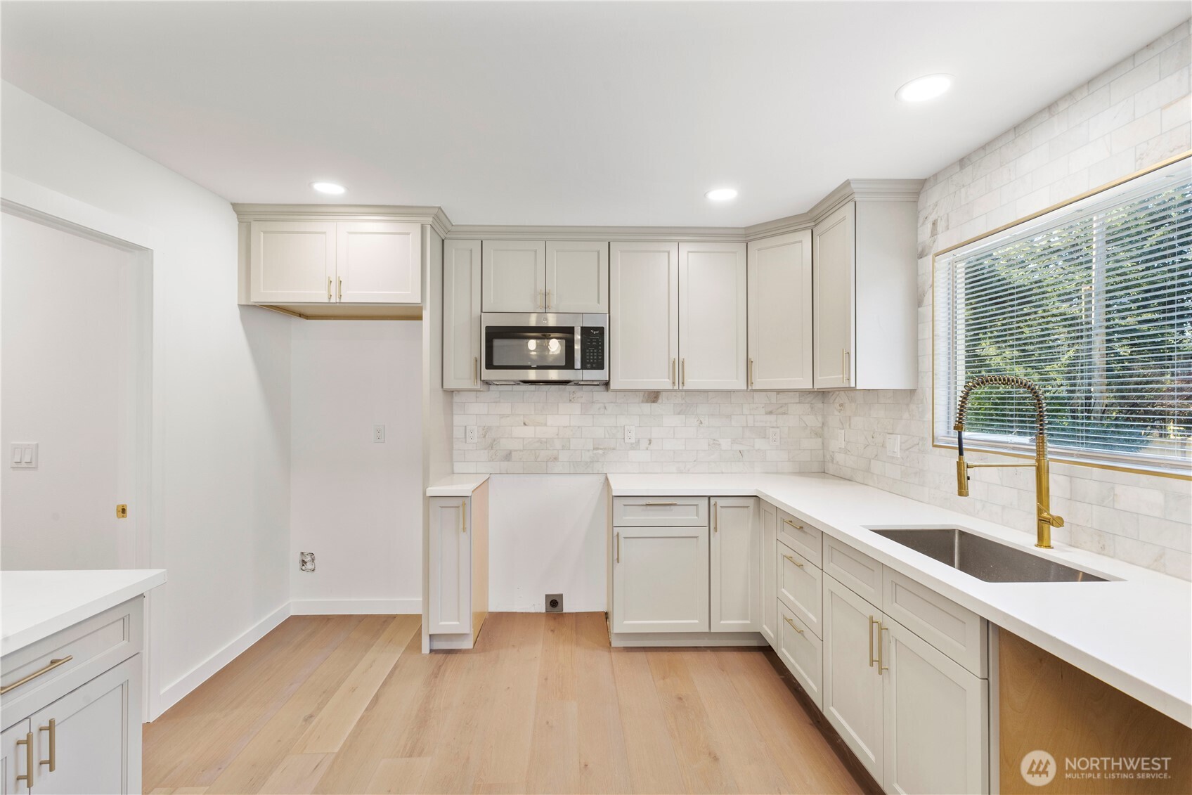 7003 44th Avenue E, Tacoma, WA 98443