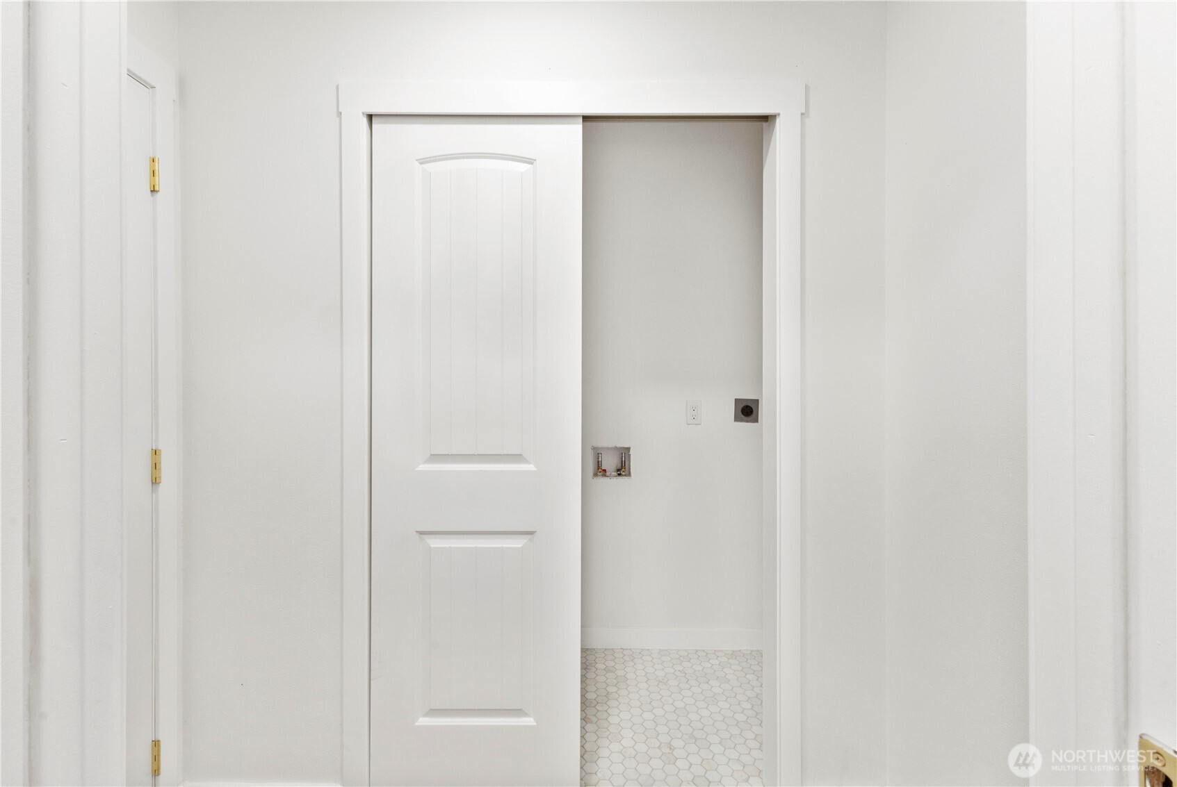 7003 44th Avenue E, Tacoma, WA 98443