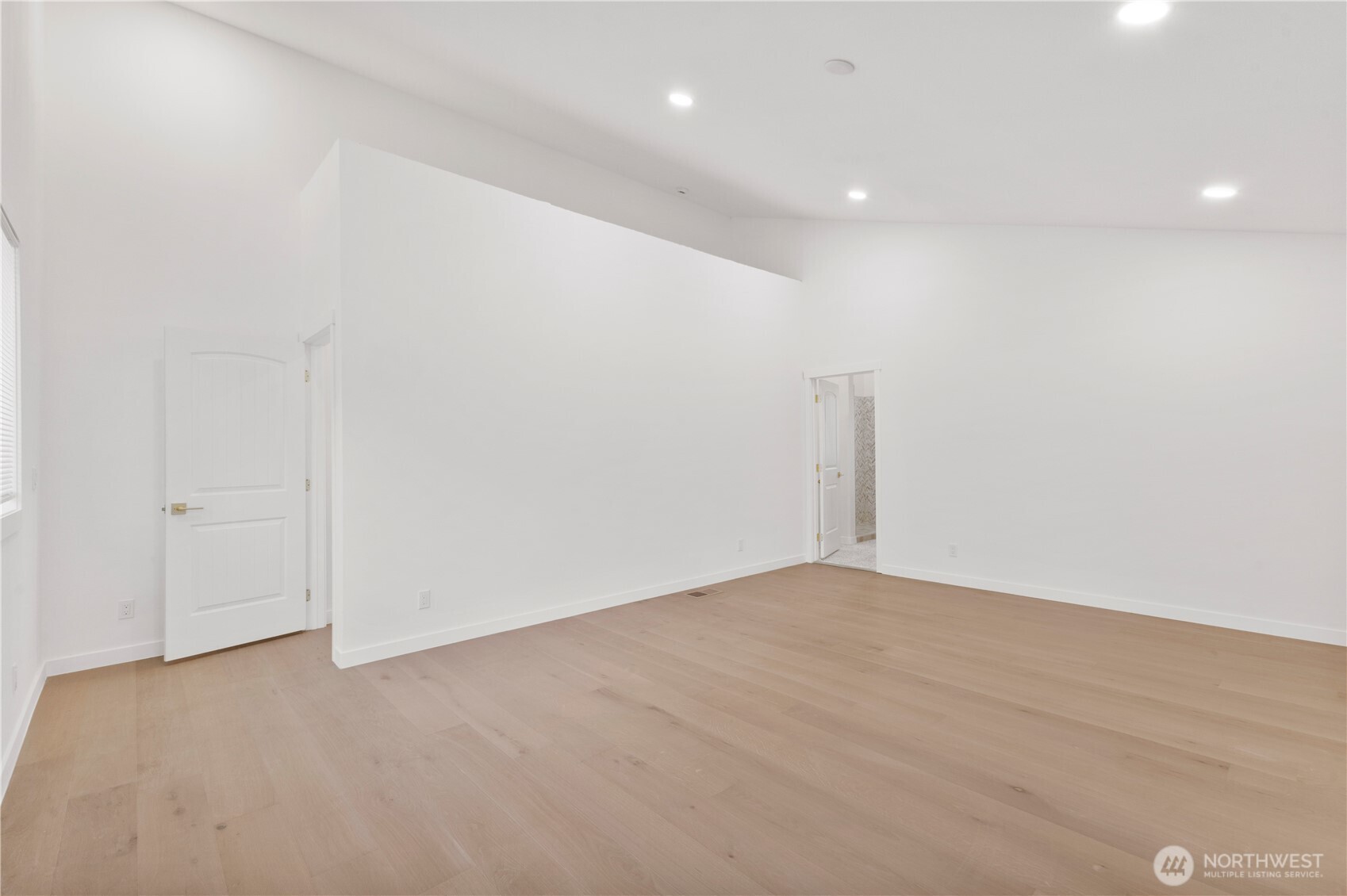 7003 44th Avenue E, Tacoma, WA 98443