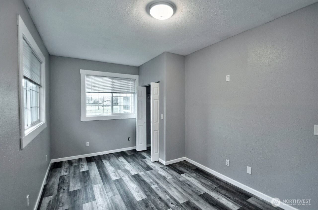 401 Emerson Avenue , Hoquiam, WA 98550