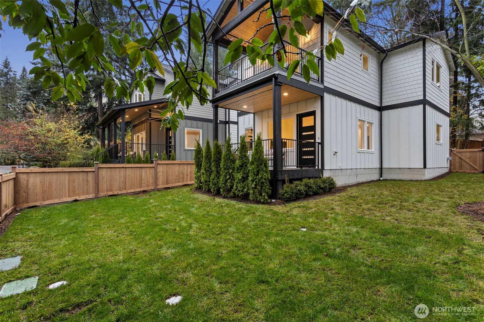 11218 115th Place NE, Kirkland, WA 98033