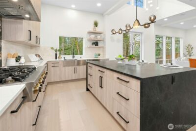 24257 SE 26th Place , Sammamish, WA 98075 - Photo 12