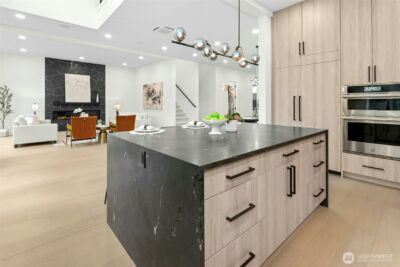 24257 SE 26th Place , Sammamish, WA 98075 - Photo 13