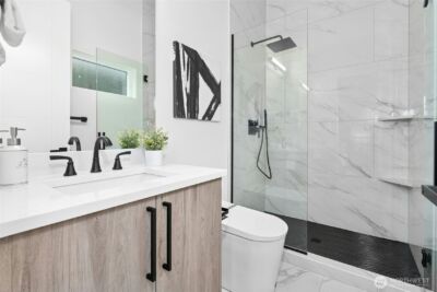 24257 SE 26th Place , Sammamish, WA 98075 - Photo 18