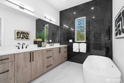 24257 SE 26th Place , Sammamish, WA 98075 - Photo 27