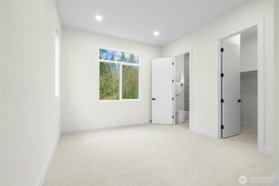 24257 SE 26th Place , Sammamish, WA 98075 - Photo 30