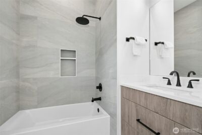 24257 SE 26th Place , Sammamish, WA 98075 - Photo 31