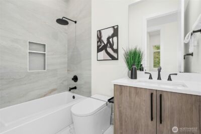 24257 SE 26th Place , Sammamish, WA 98075 - Photo 37