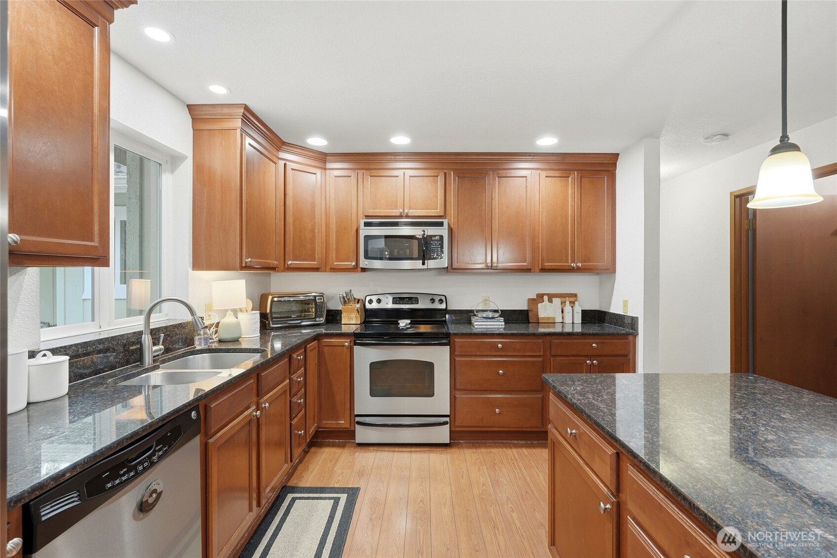 16008 Mink Road NE, Woodinville, WA 98077