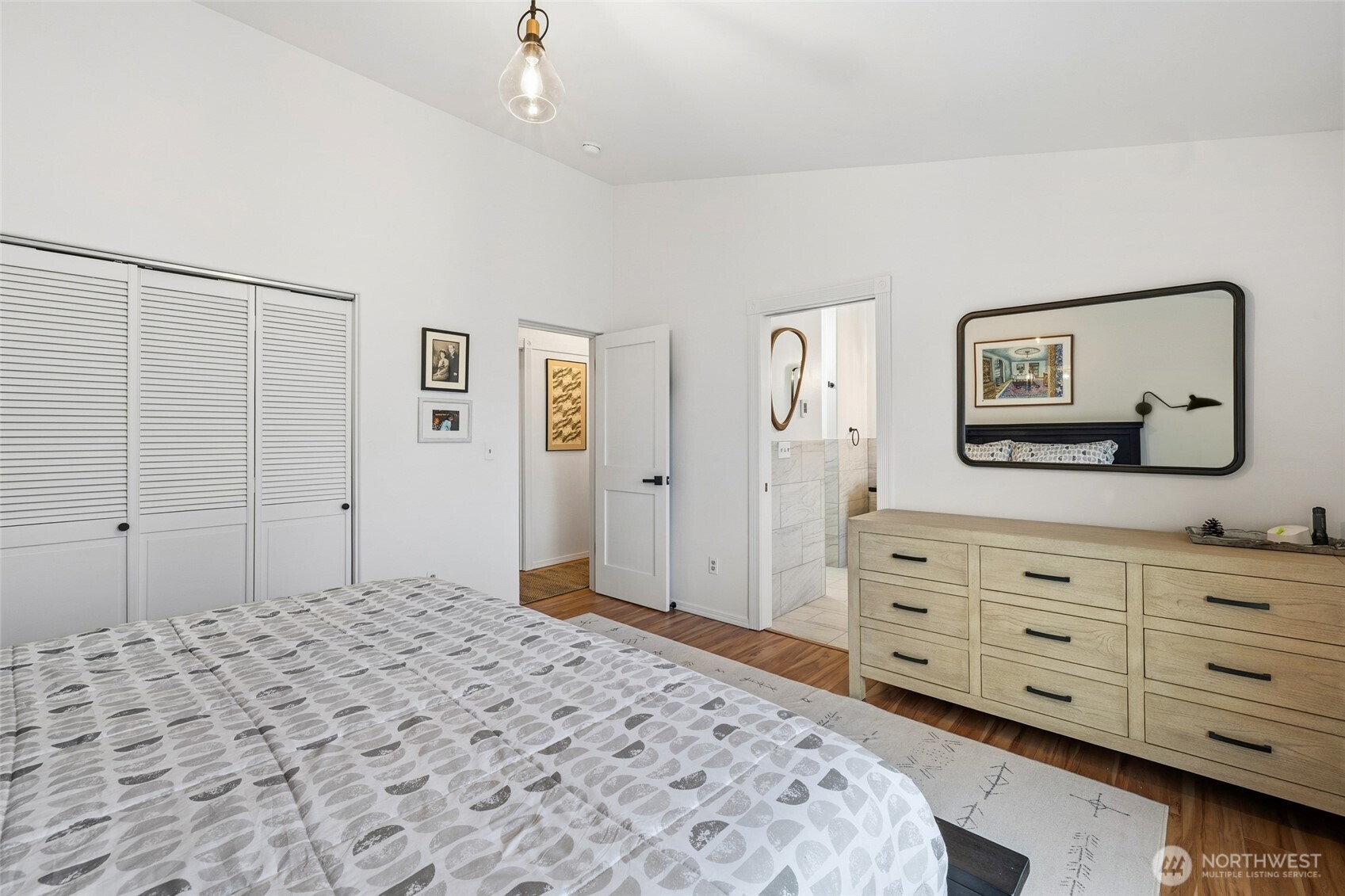 7440 S Eagle Glen Lane , Clinton, WA 98236