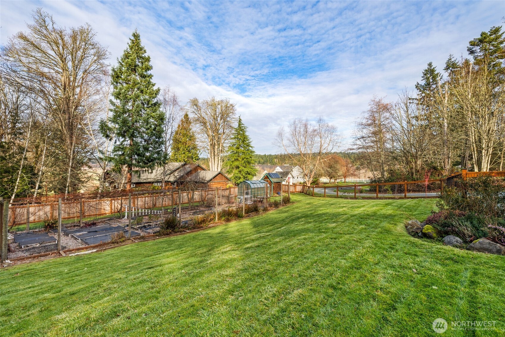 7440 S Eagle Glen Lane , Clinton, WA 98236