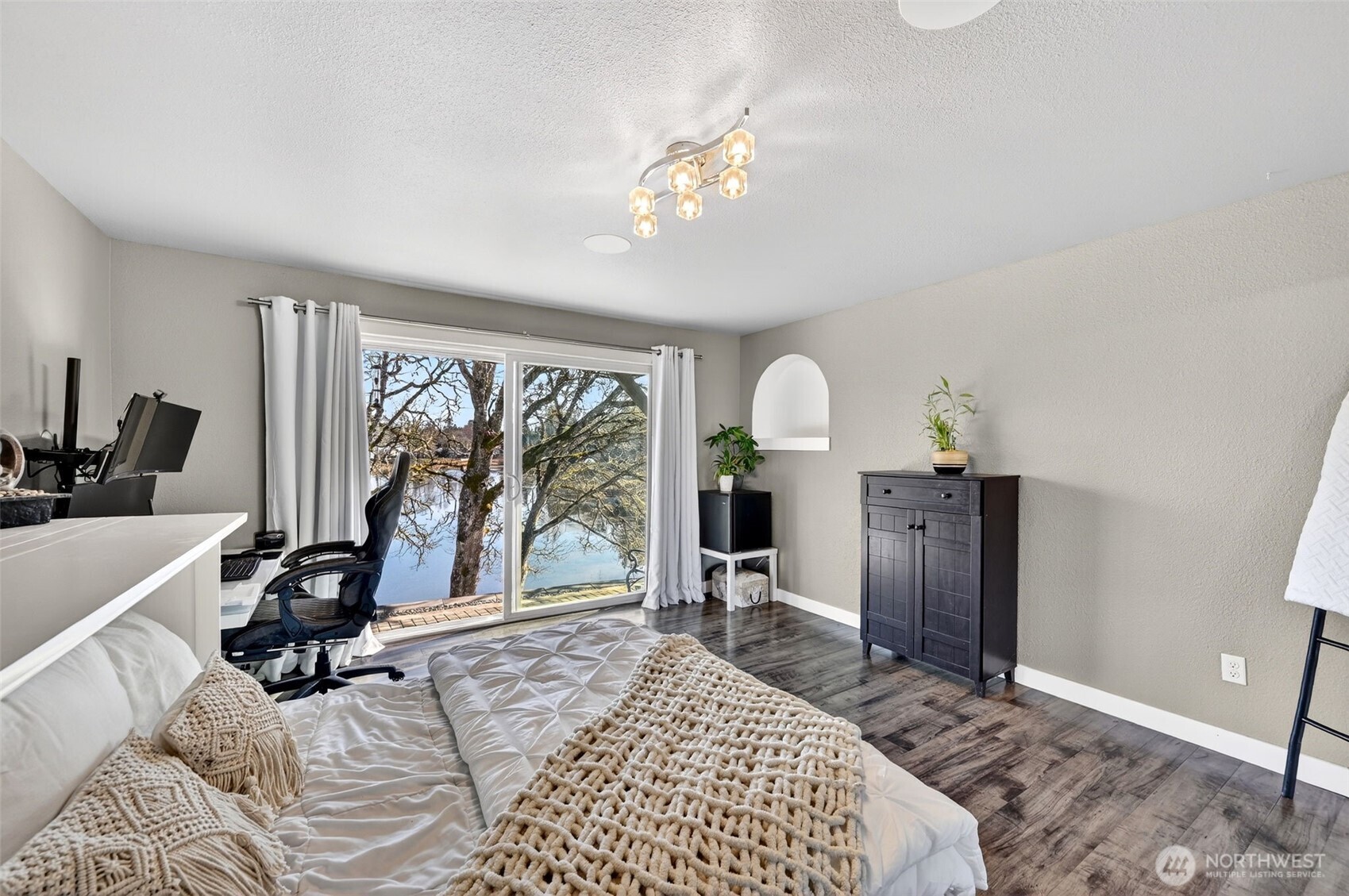 9620 116th Street SW, Lakewood, WA 98498