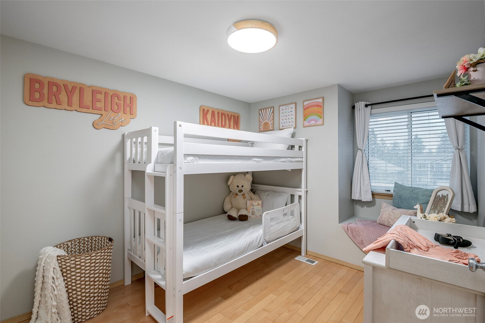 16669 Rainier View Drive SE, Yelm, WA 98597