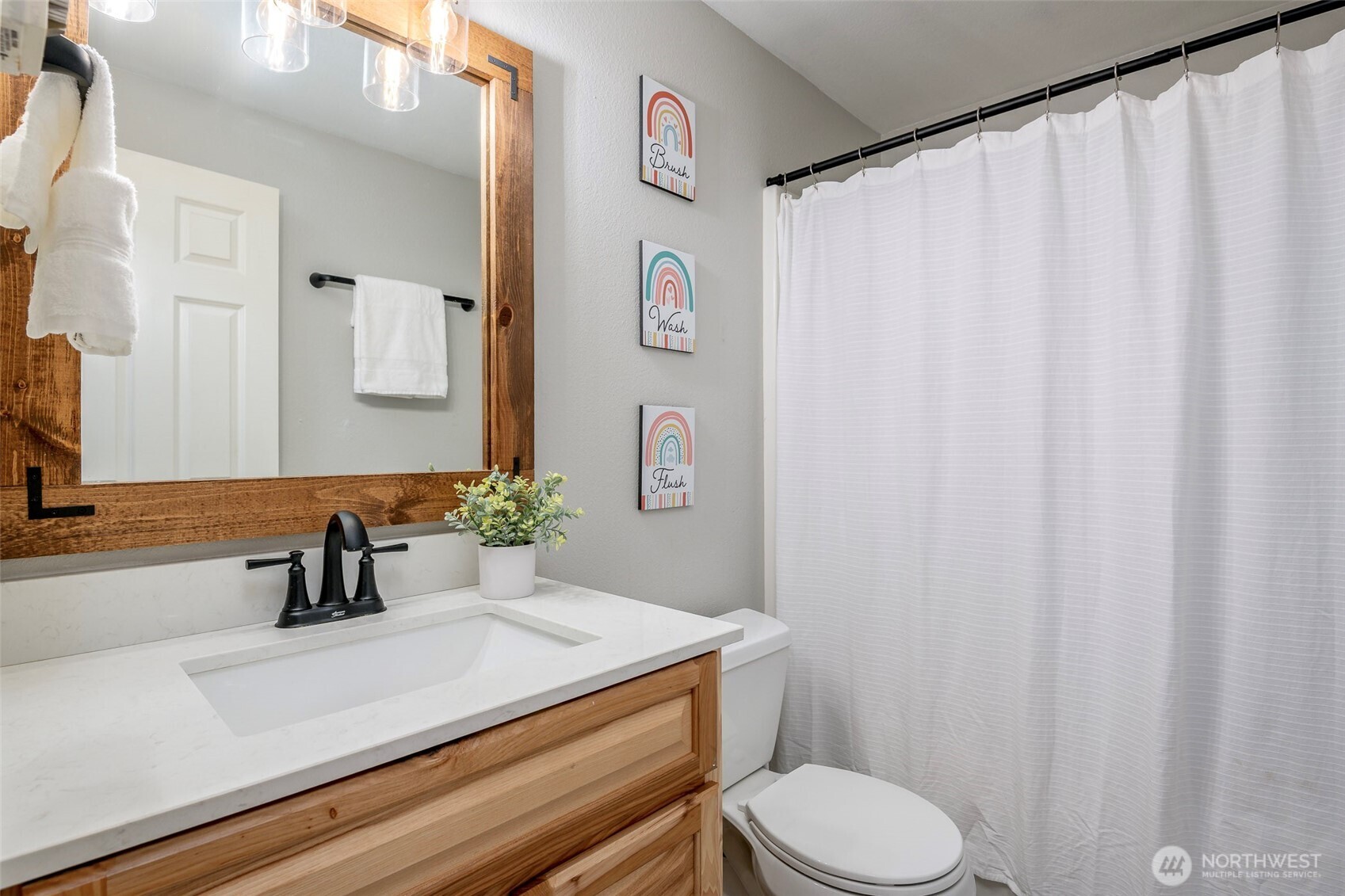 16669 Rainier View Drive SE, Yelm, WA 98597