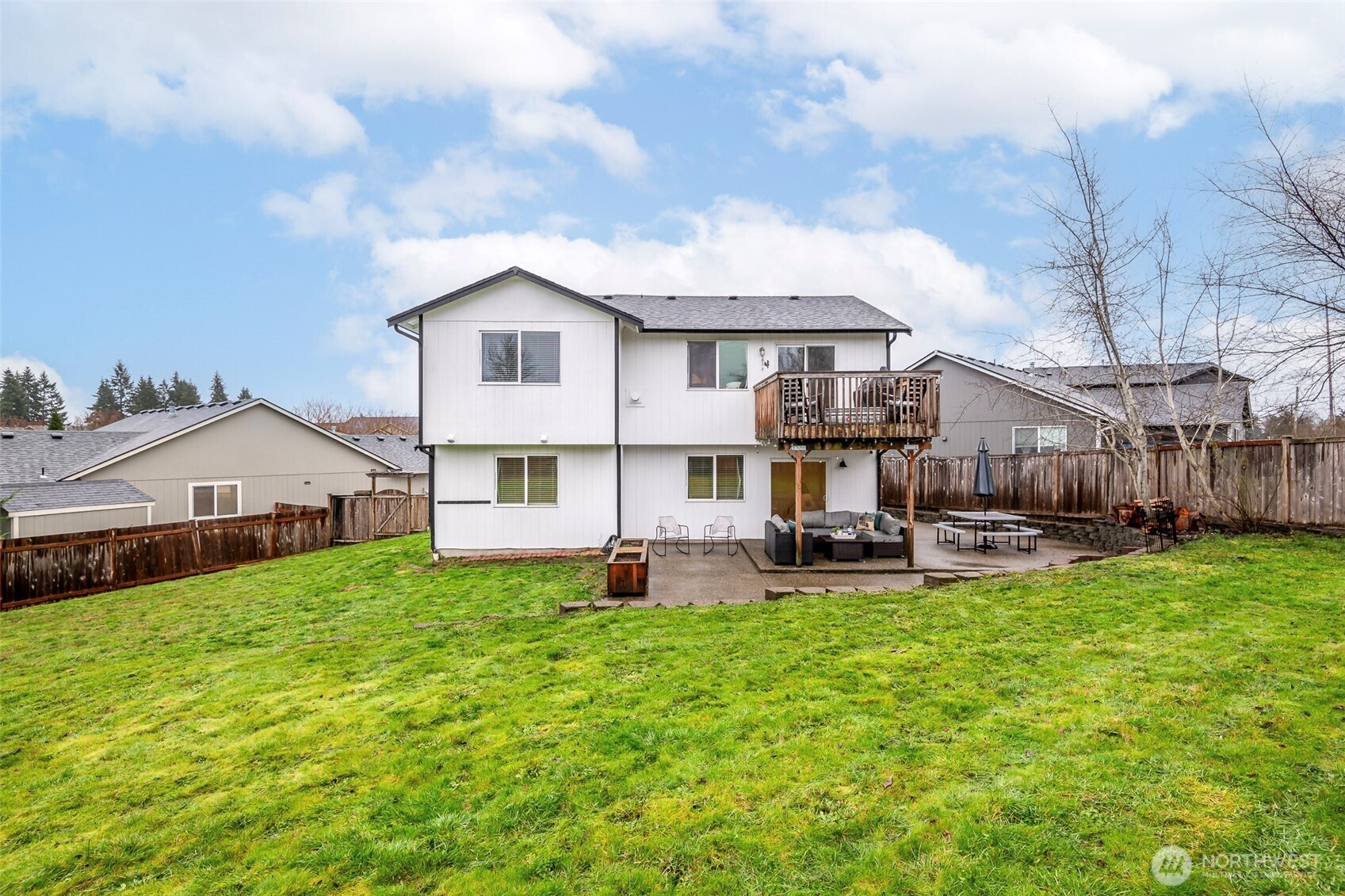 16669 Rainier View Drive SE, Yelm, WA 98597