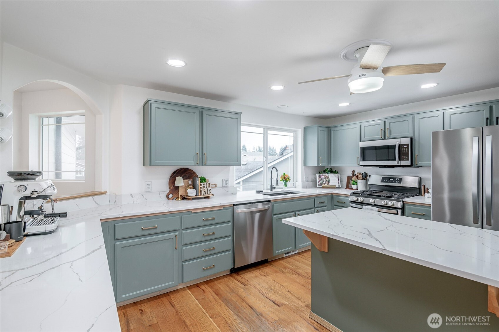 16669 Rainier View Drive SE, Yelm, WA 98597