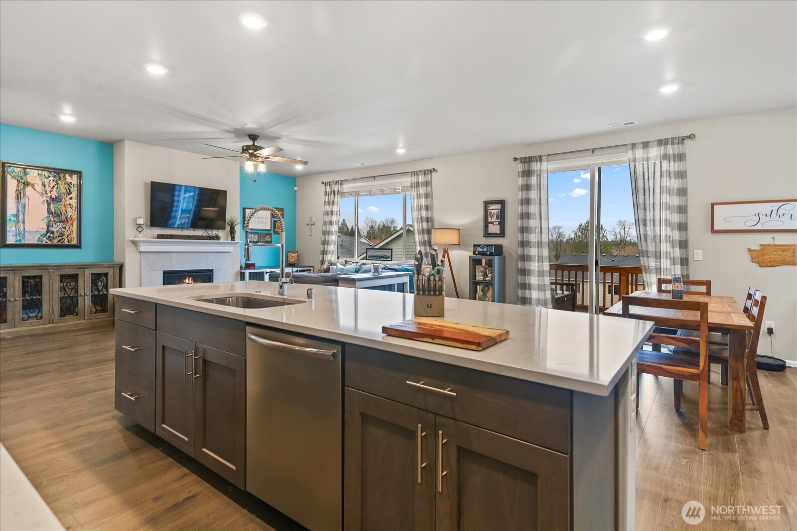 932 121st Avenue SE, Lake Stevens, WA 98258