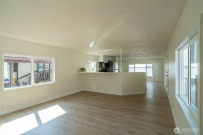 1908 W Marina Drive #9, Moses Lake, WA 98837 - Photo 11