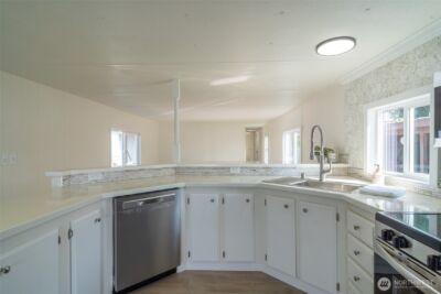 1908 W Marina Drive #9, Moses Lake, WA 98837 - Photo 14