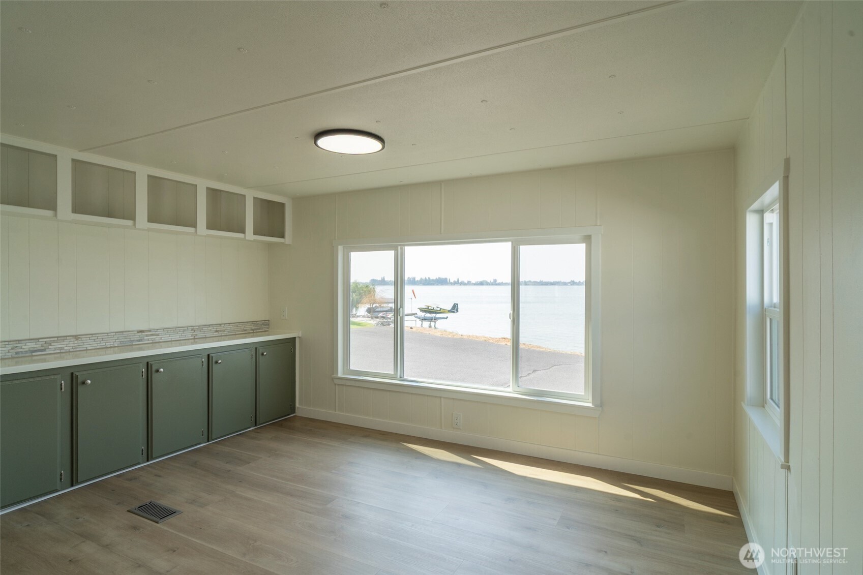 1908 W Marina Drive #9, Moses Lake, WA 98837