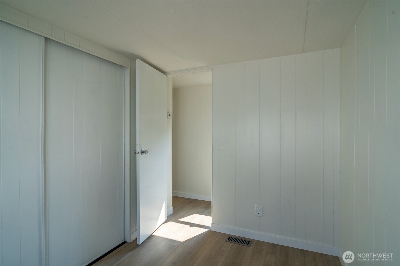 1908 W Marina Drive #9, Moses Lake, WA 98837