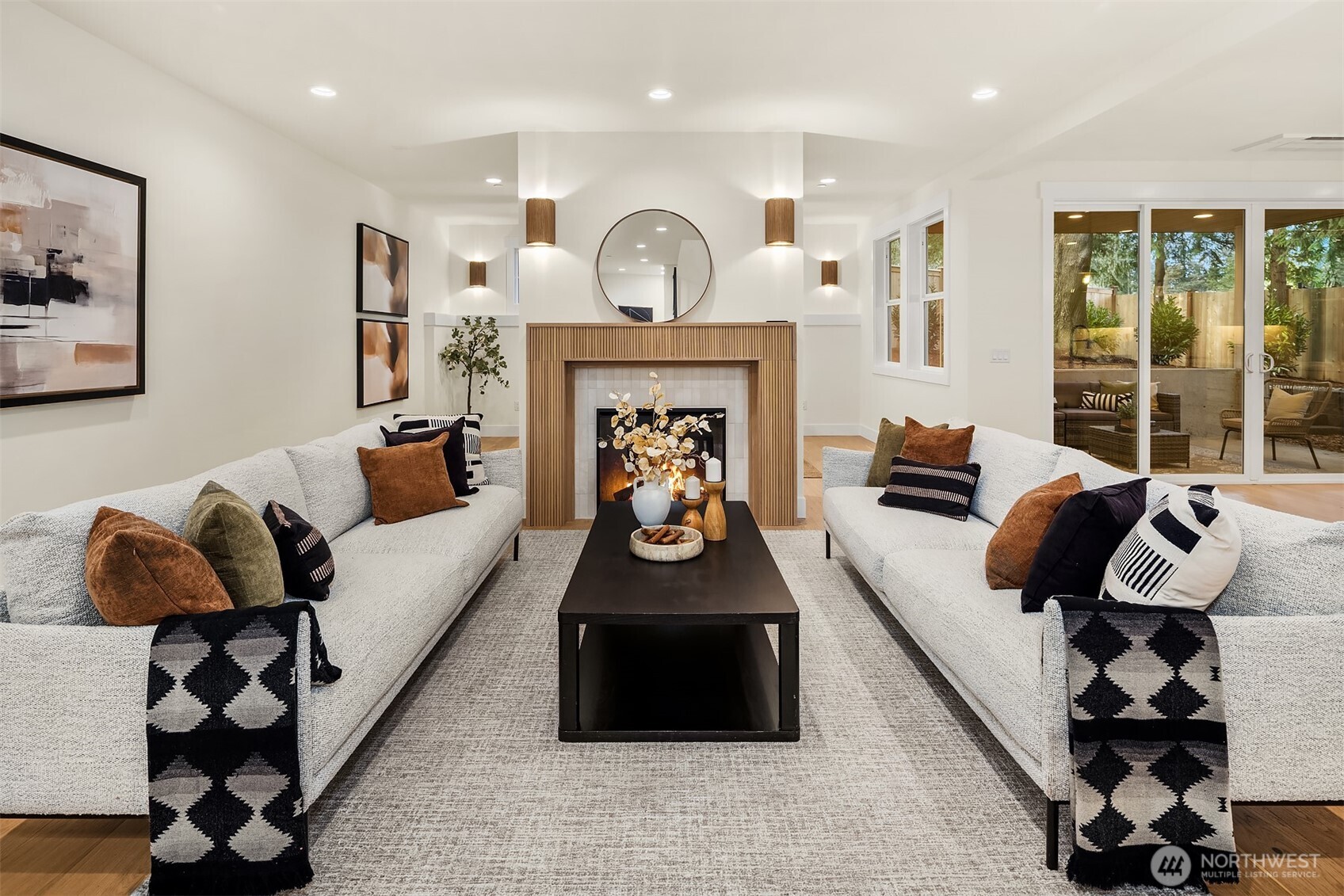 11814 NE 103rd Place , Kirkland, WA 98033