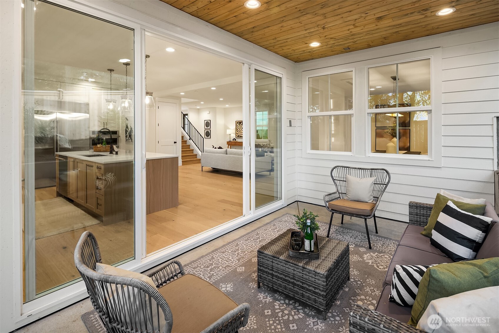 11814 NE 103rd Place , Kirkland, WA 98033