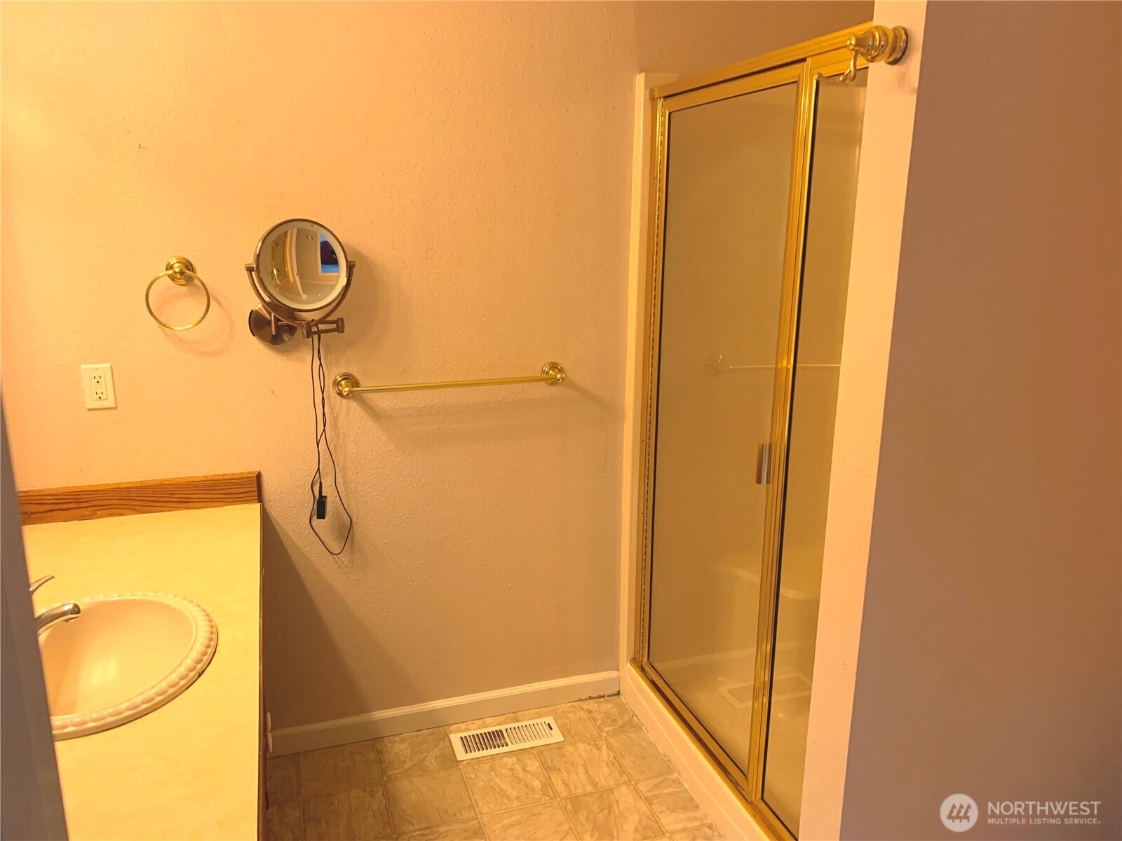 1020 S Fruitland , Puyallup, WA 98371