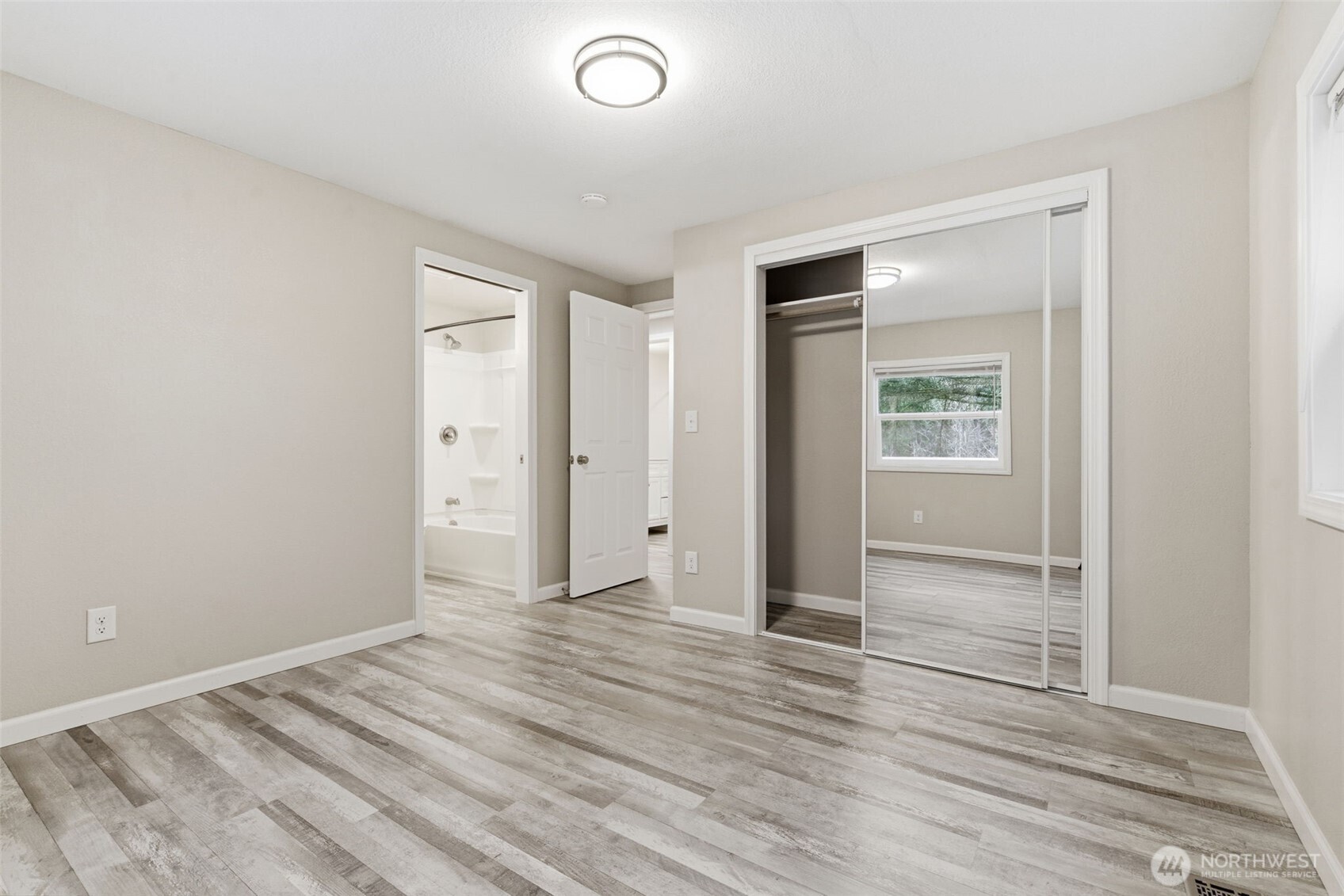 12520 SW Lindi Lane , Port Orchard, WA 98367