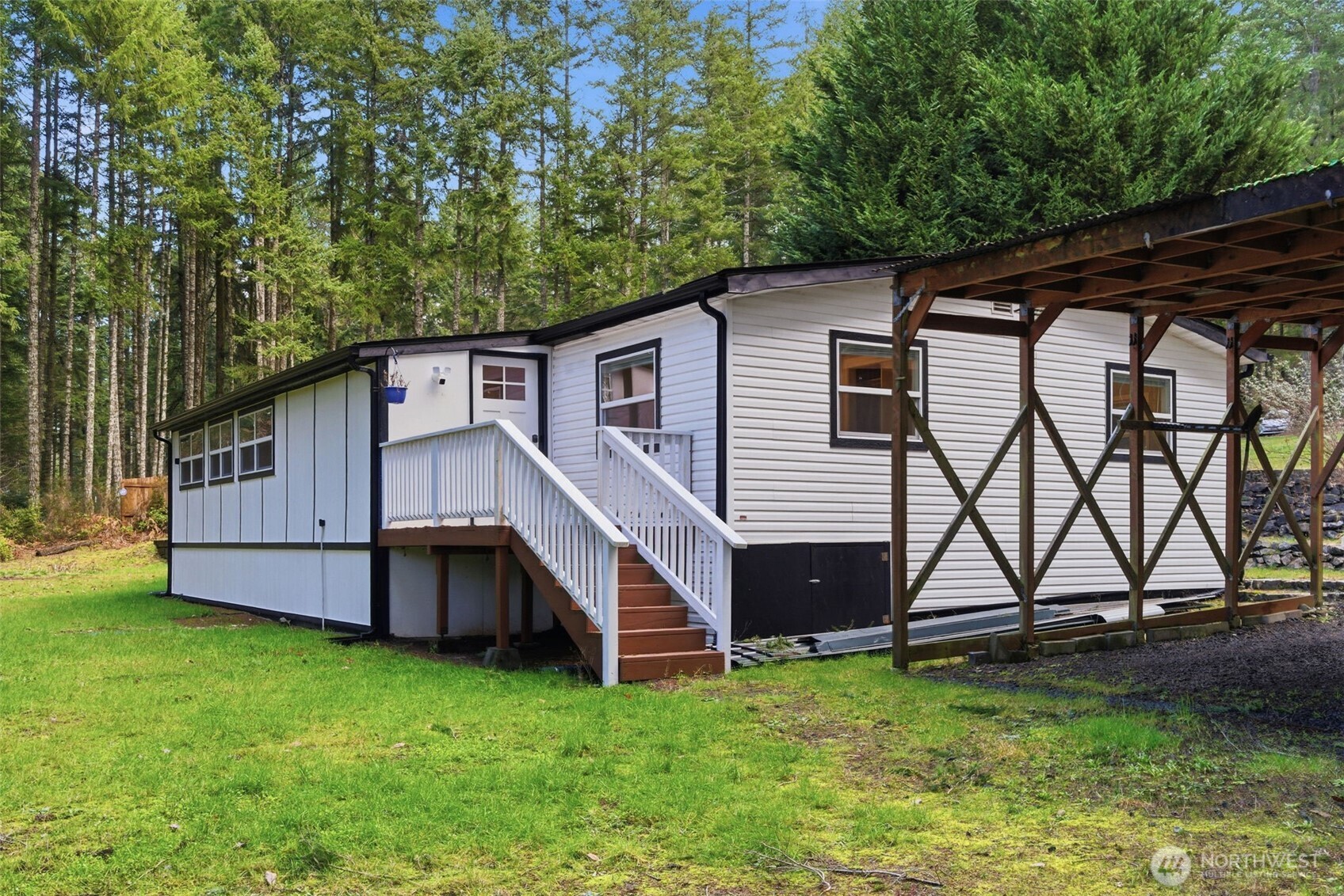 12520 SW Lindi Lane , Port Orchard, WA 98367