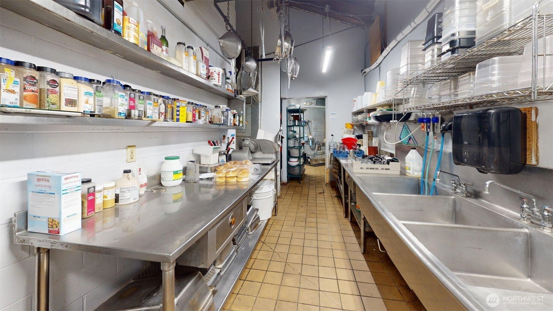 609 Ocean Shores Boulevard NW, Ocean Shores, WA 98569