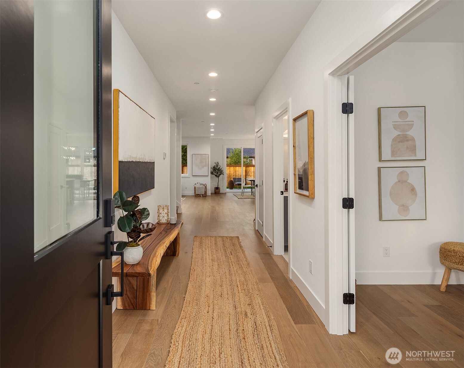 13662 NE 101st Street , Kirkland, WA 98033