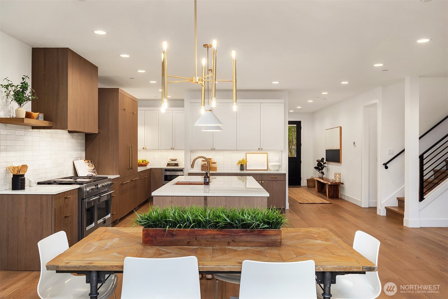 13662 NE 101st Street , Kirkland, WA 98033