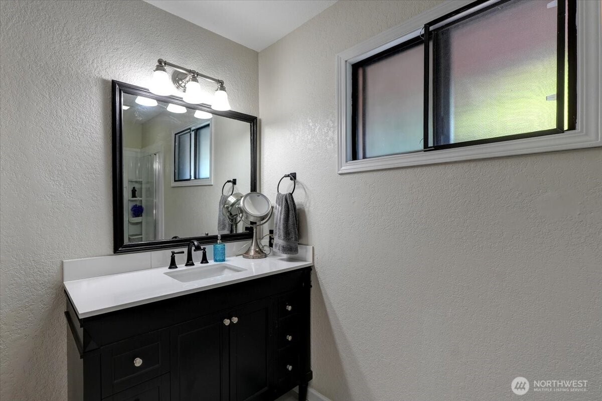 680 SE Prospect Street , Chehalis, WA 98532