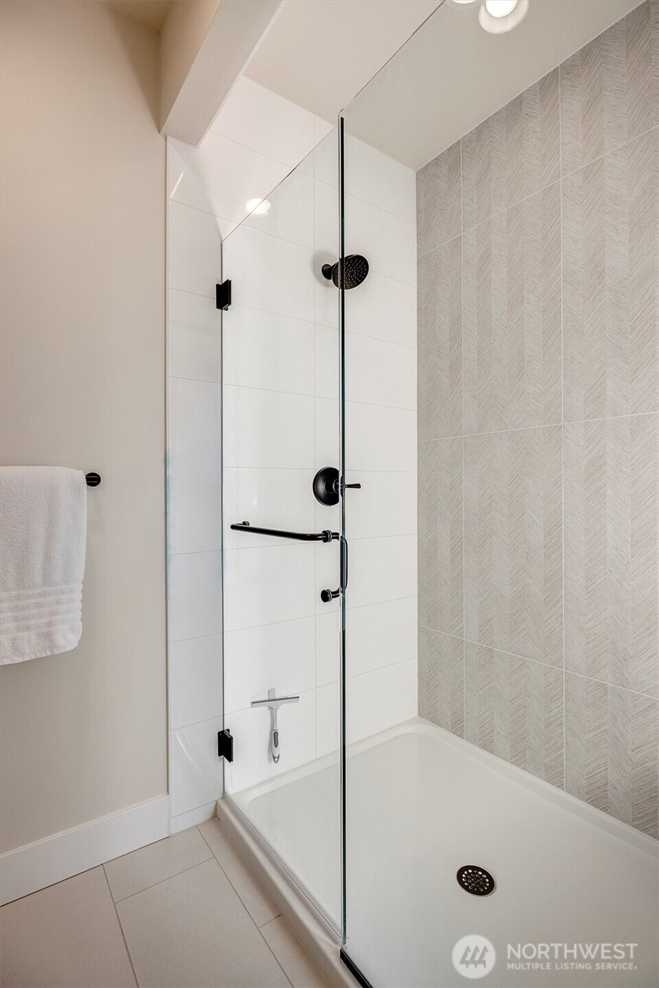 12143 NE 170th Place , Bothell, WA 98011