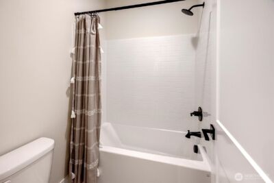 12143 NE 170th Place , Bothell, WA 98011 - Photo 27