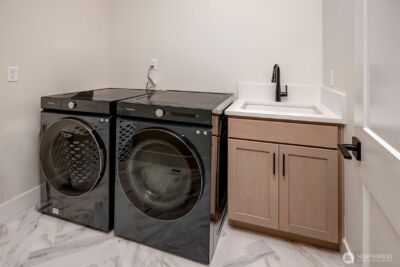 12143 NE 170th Place , Bothell, WA 98011 - Photo 32