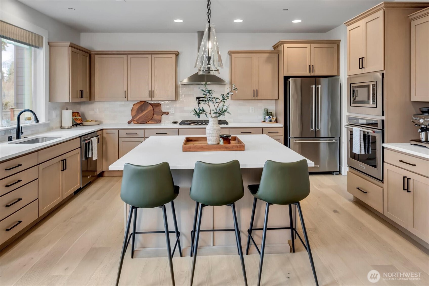 12143 NE 170th Place , Bothell, WA 98011